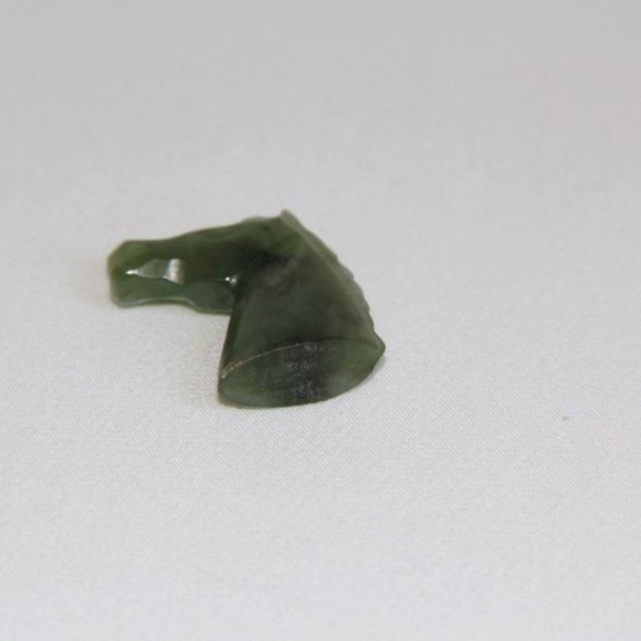 Vintage Miniature Carved Jade Horse Head - Picture 9 of 10